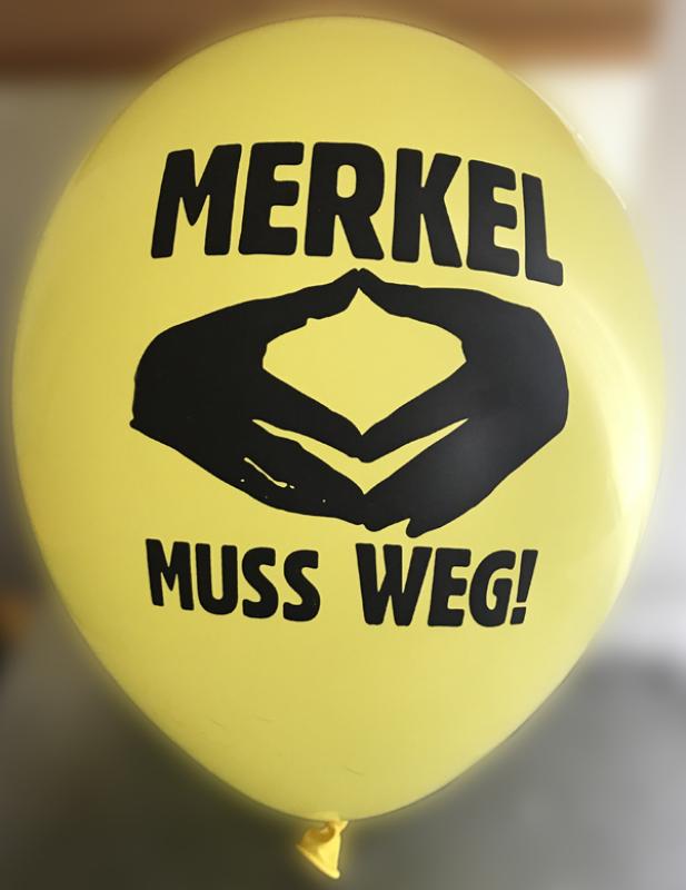 Luftballon - Merkel muss weg!